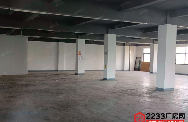 东城上桥工业区新出三楼450平方，有现成办公室，水电齐全！