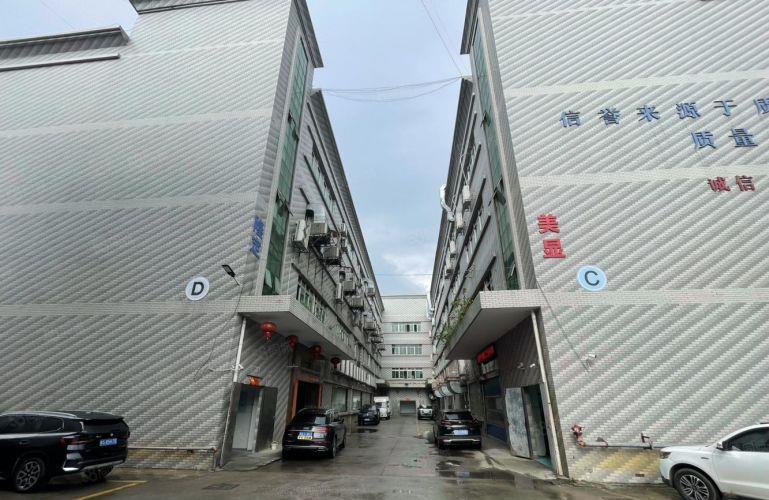 长安原房东现成精装修标准厂房出租一楼1500平，水电齐全
