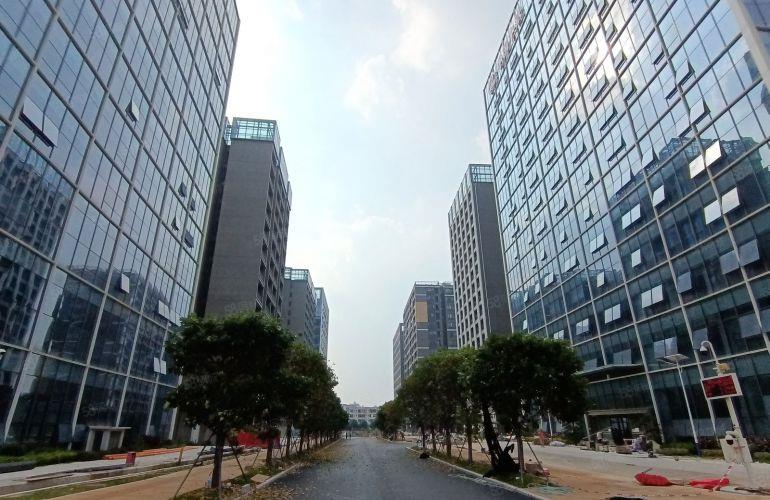（实拍）清溪大利厂房出租大型园区200到2000平大小可分

