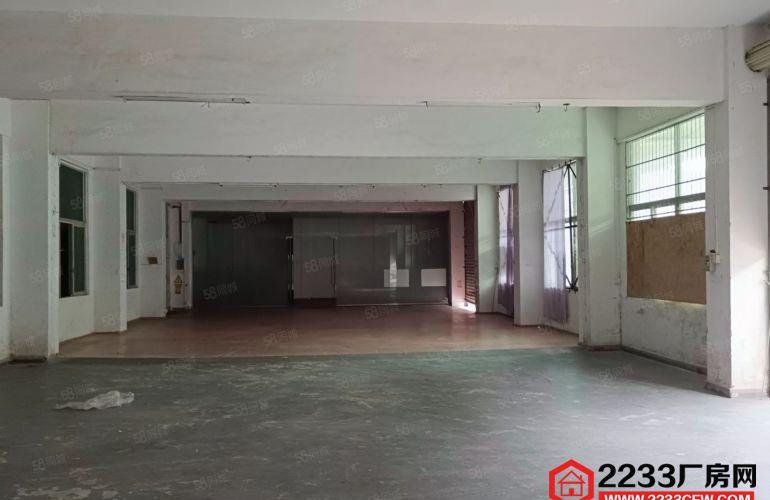 温塘工业区一楼550平方，有现成办公室，水电齐全，是工业用地
