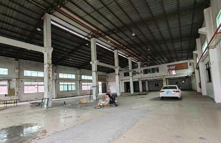 原房东独院单一层厂房，马路边出入方便适合五金设备生产物流仓库