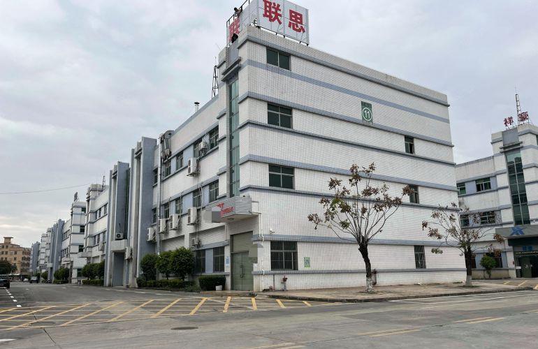 10元清溪三中业主厂房出租一楼400平，二楼400平带装修