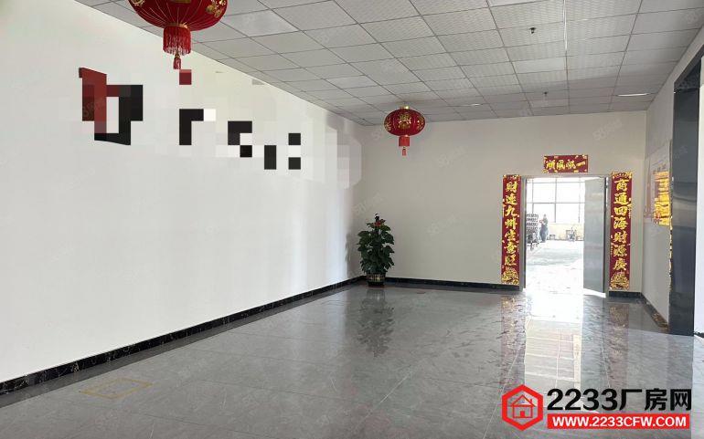东坑镇原房东精装修二楼2000平方厂房出租，可分租