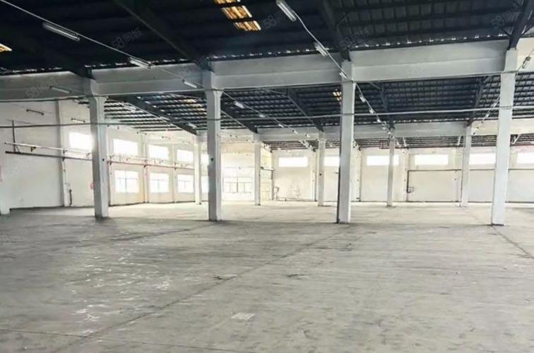 高埗单一层面积23000平，办公室宿舍2500带卸货平台，