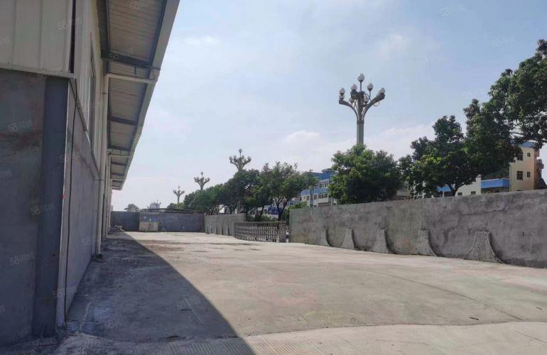 黄江靠路边社贝莞樟路边厂房出租，1500平方，空地大工业用地
