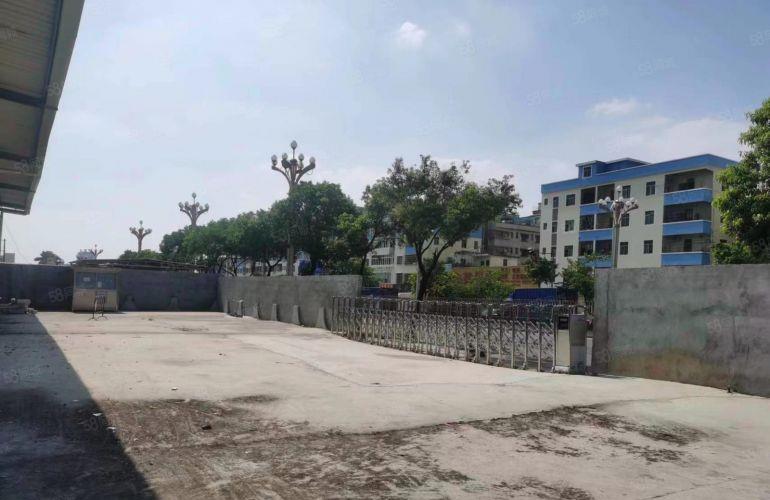 黄江靠路边社贝莞樟路边厂房出租，1500平方，空地大工业用地
