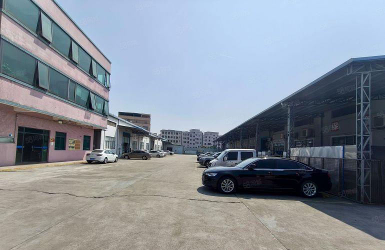 东城下桥独院6500平钢构厂房招租，村委出租，1000平起租
